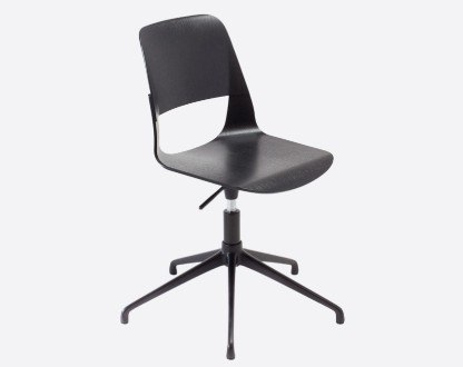 Plydesign's iF Design awarded FRIGATE chair showcasing innovative 3D-veneer craftsmanship.